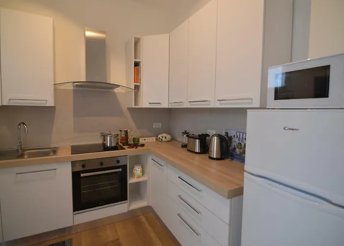 Apartamento Via Da Velo 8